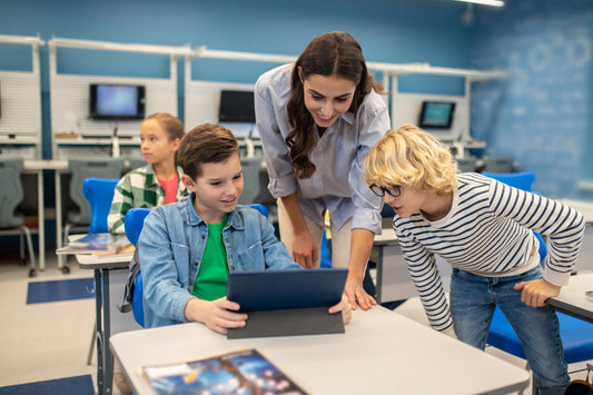 Should Teachers Use Interactive Learning Models in the Classroom?